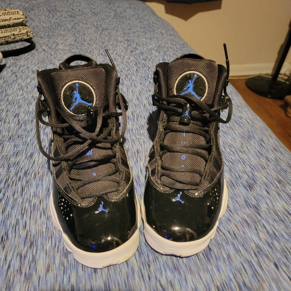 Boys Jordan Shoes